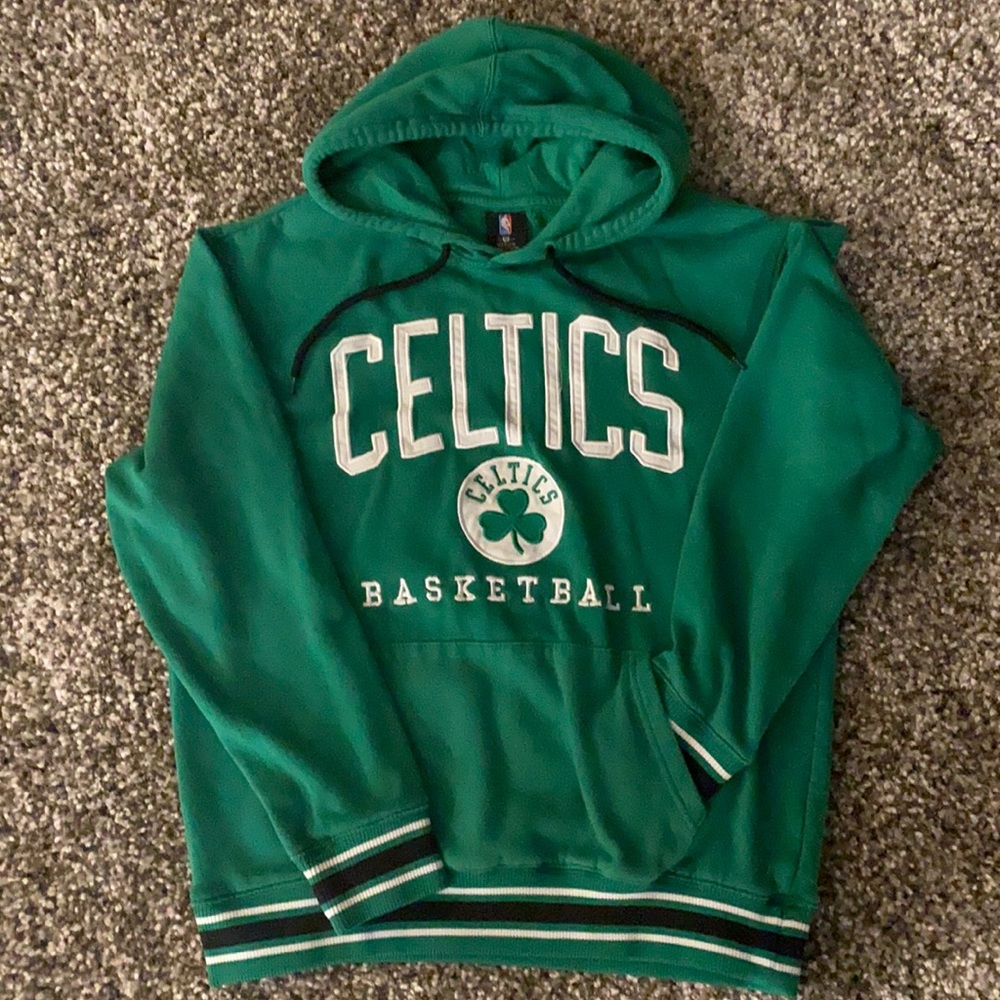 NBA Celtics Sweatshirt Hoodie, men’s sz medium